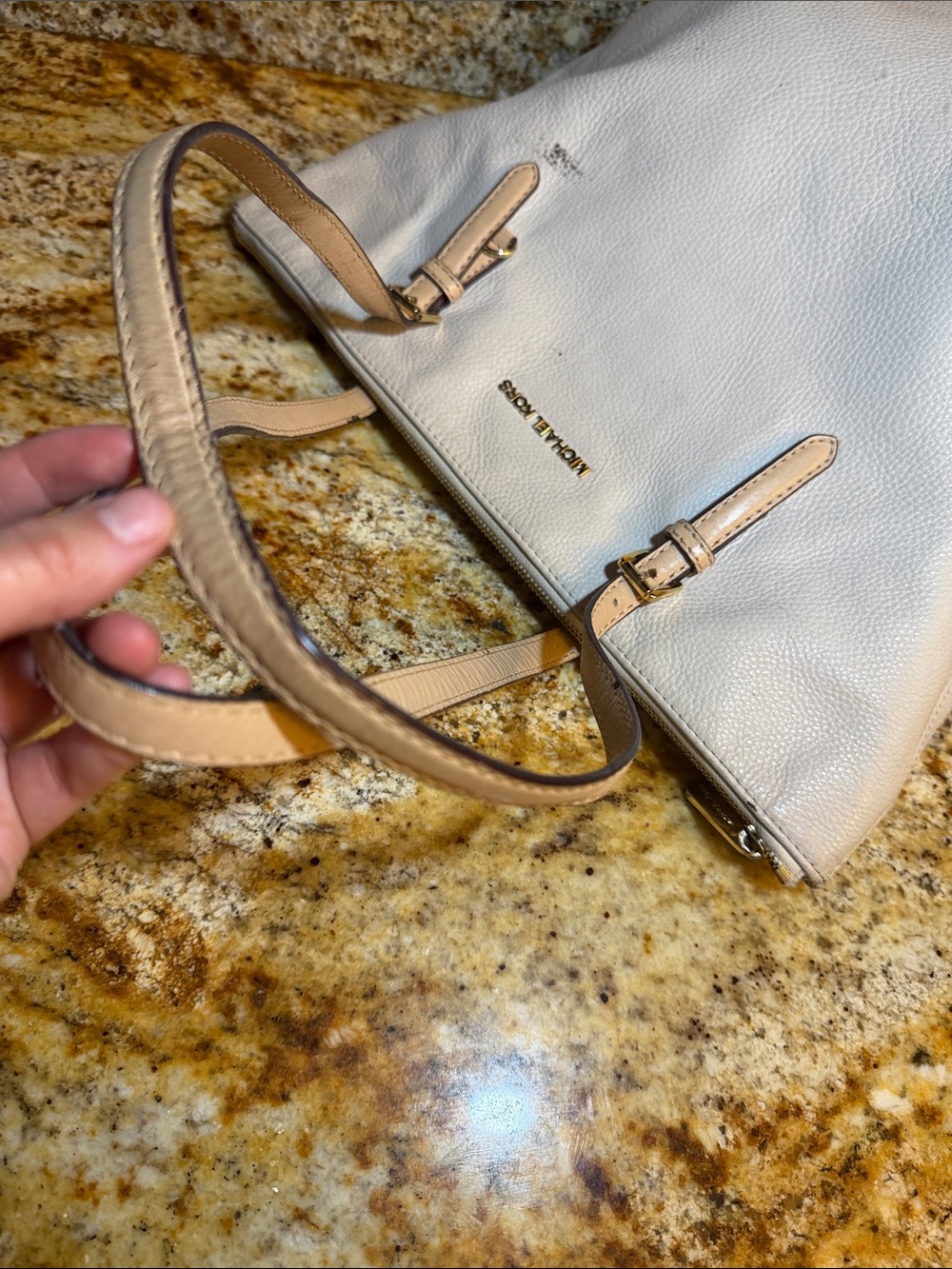 Michael Kors Cream Leather Shoulder Tote with Gold Logo - Picture 6 of 7